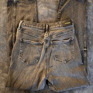 Express Dark Grey wash Jaans in Straight Fit